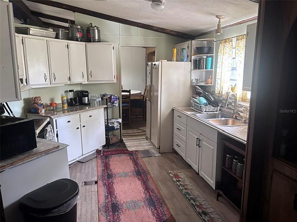 For Sale: $104,900 (3 beds, 2 baths, 1380 Square Feet)