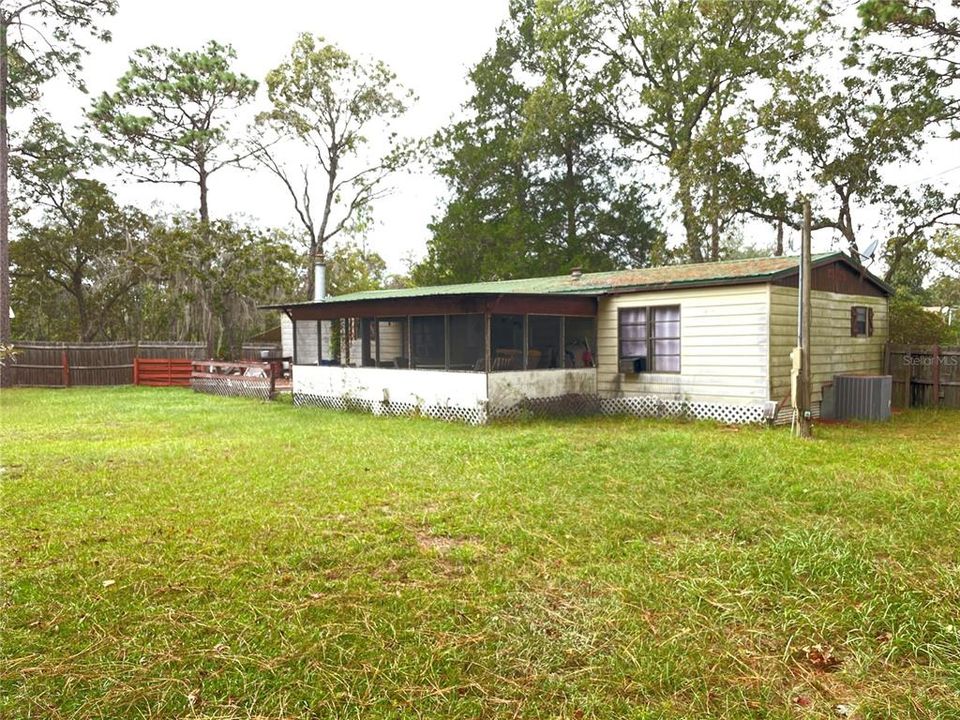 For Sale: $104,900 (3 beds, 2 baths, 1380 Square Feet)