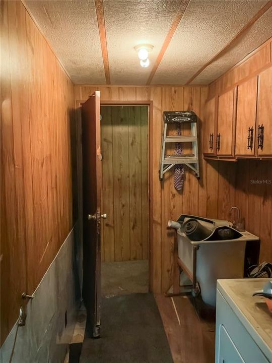 For Sale: $104,900 (3 beds, 2 baths, 1380 Square Feet)