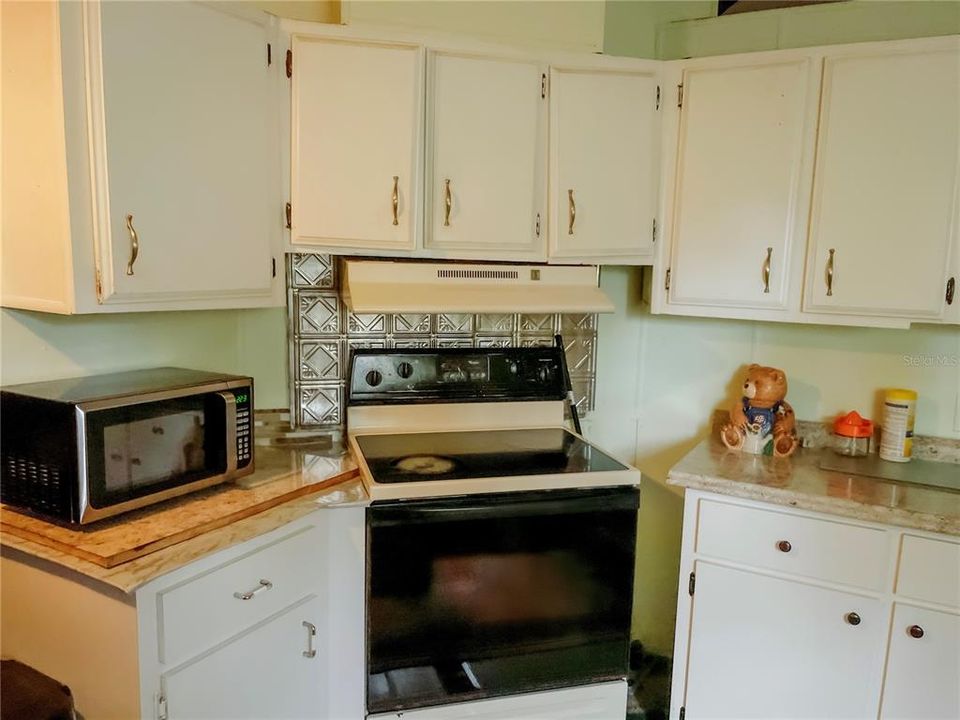 For Sale: $104,900 (3 beds, 2 baths, 1380 Square Feet)