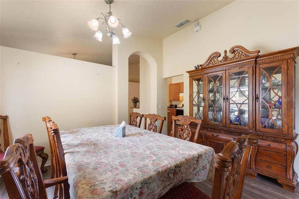 Active With Contract: $360,000 (4 beds, 2 baths, 1797 Square Feet)