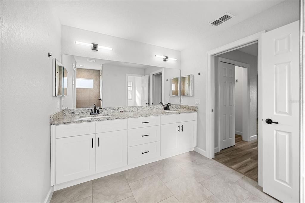 待售: $369,900 (3 贝兹, 2 浴室, 1745 平方英尺)