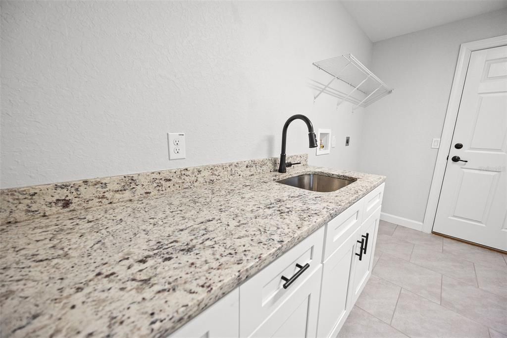 待售: $369,900 (3 贝兹, 2 浴室, 1745 平方英尺)