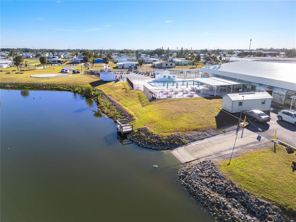 For Sale: $139,900 (2 beds, 1 baths, 744 Square Feet)