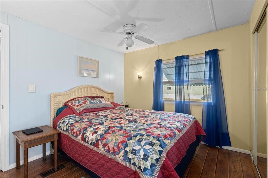 For Sale: $139,900 (2 beds, 1 baths, 744 Square Feet)