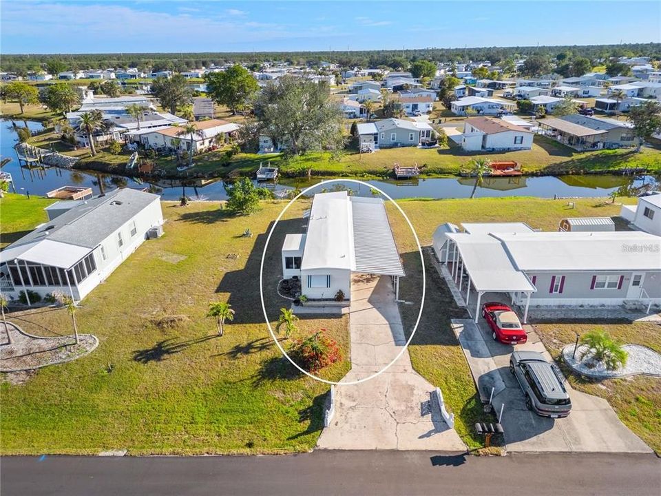 For Sale: $139,900 (2 beds, 1 baths, 744 Square Feet)