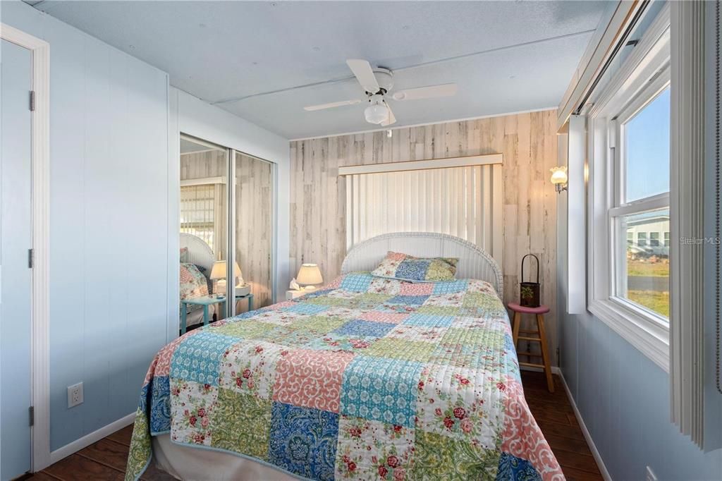 For Sale: $139,900 (2 beds, 1 baths, 744 Square Feet)