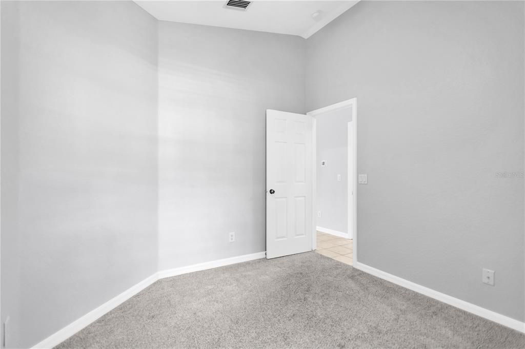 合同活跃: $1,895 (3 贝兹, 2 浴室, 1149 平方英尺)