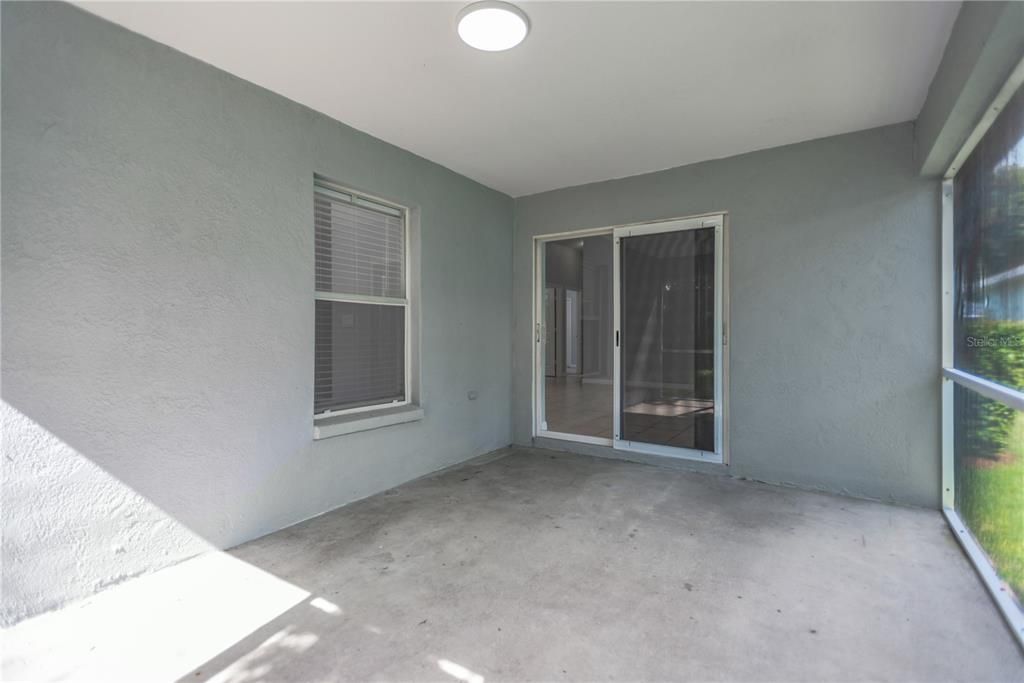 合同活跃: $1,895 (3 贝兹, 2 浴室, 1149 平方英尺)