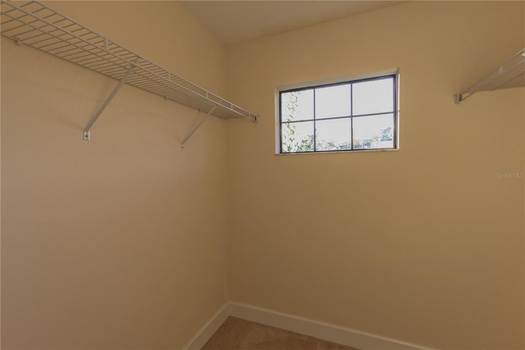 待售: $310,000 (3 贝兹, 2 浴室, 1328 平方英尺)