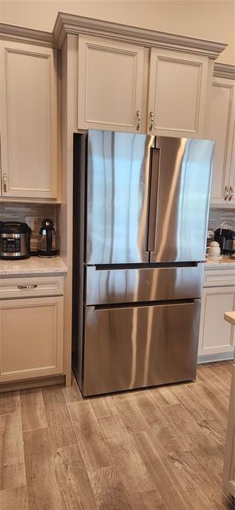 For Sale: $980,000 (4 beds, 4 baths, 2766 Square Feet)