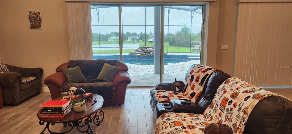 For Sale: $980,000 (4 beds, 4 baths, 2766 Square Feet)