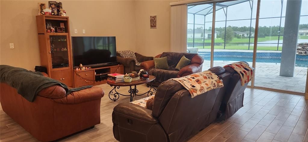 For Sale: $980,000 (4 beds, 4 baths, 2766 Square Feet)