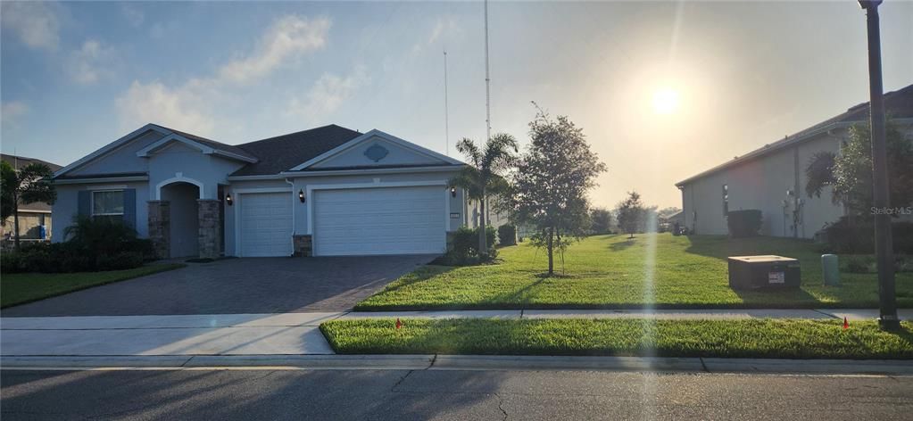 For Sale: $980,000 (4 beds, 4 baths, 2766 Square Feet)