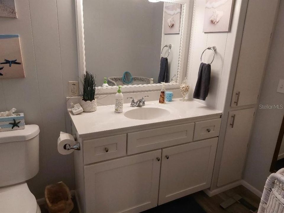 For Sale: $379,900 (2 beds, 2 baths, 1344 Square Feet)