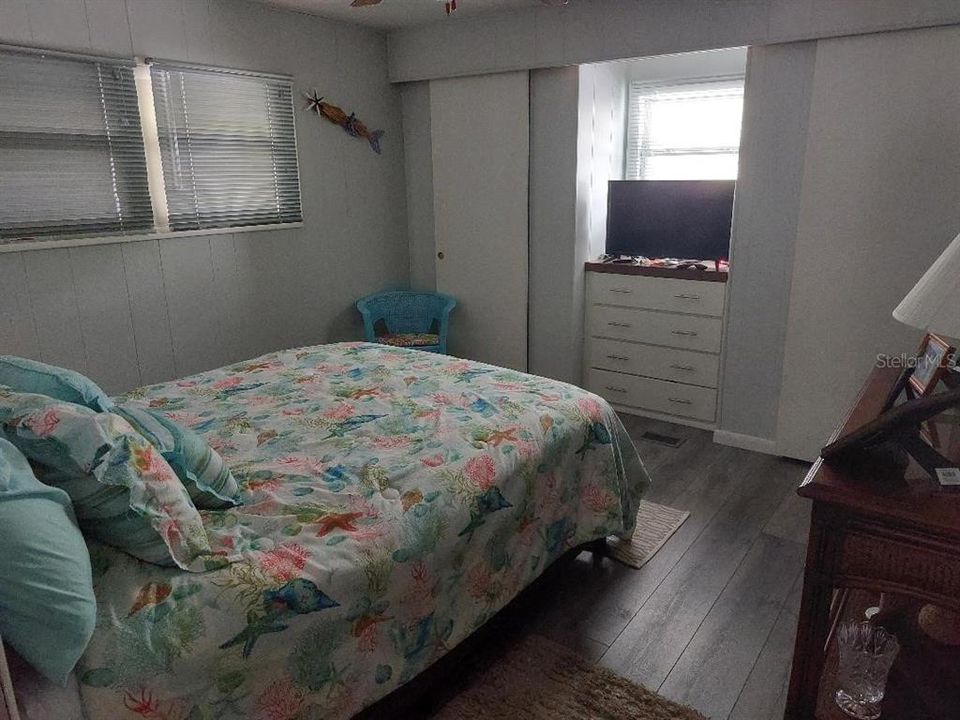 For Sale: $379,900 (2 beds, 2 baths, 1344 Square Feet)