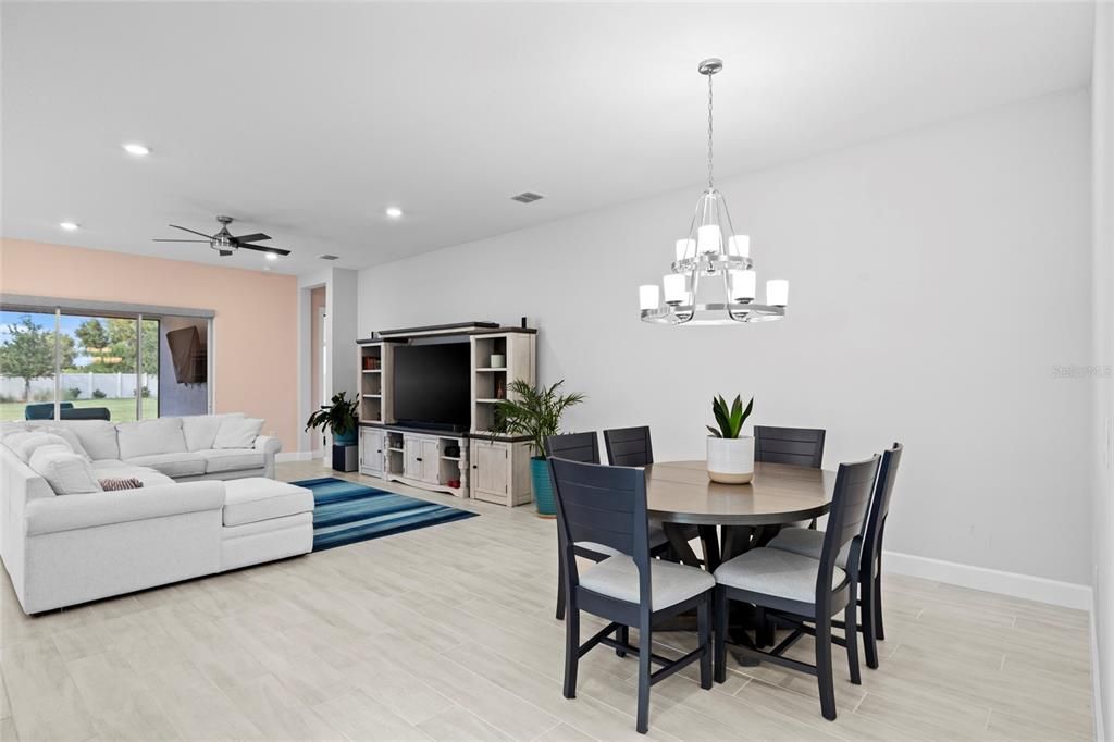 For Sale: $659,000 (3 beds, 3 baths, 2326 Square Feet)