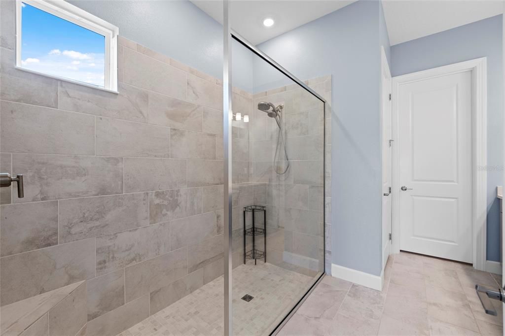 For Sale: $659,000 (3 beds, 3 baths, 2326 Square Feet)