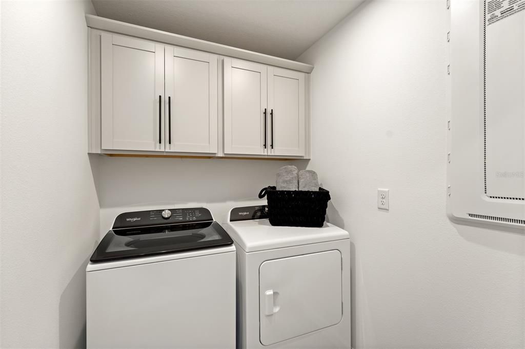 For Sale: $324,990 (3 beds, 2 baths, 1678 Square Feet)