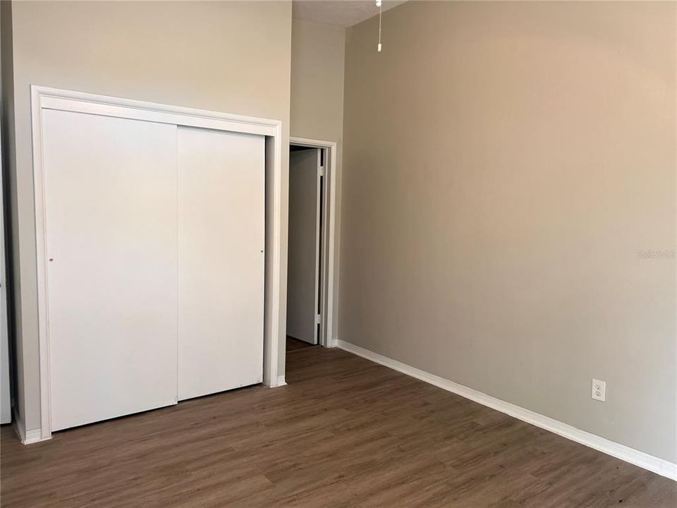 Active With Contract: $1,850 (2 beds, 2 baths, 1398 Square Feet)