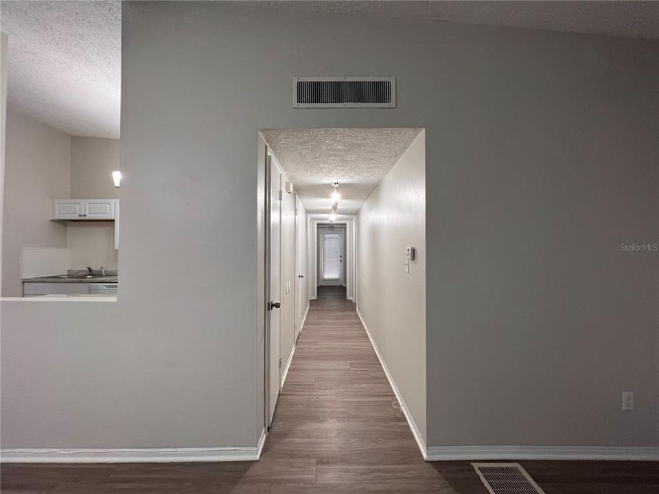 Active With Contract: $1,850 (2 beds, 2 baths, 1398 Square Feet)