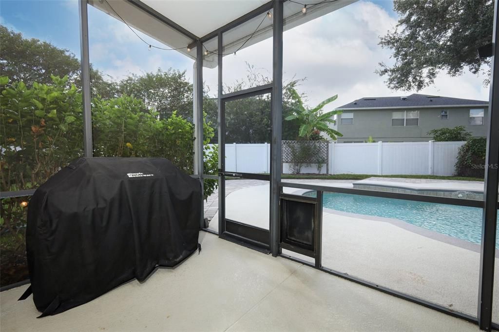 Active With Contract: $575,000 (4 beds, 2 baths, 2290 Square Feet)