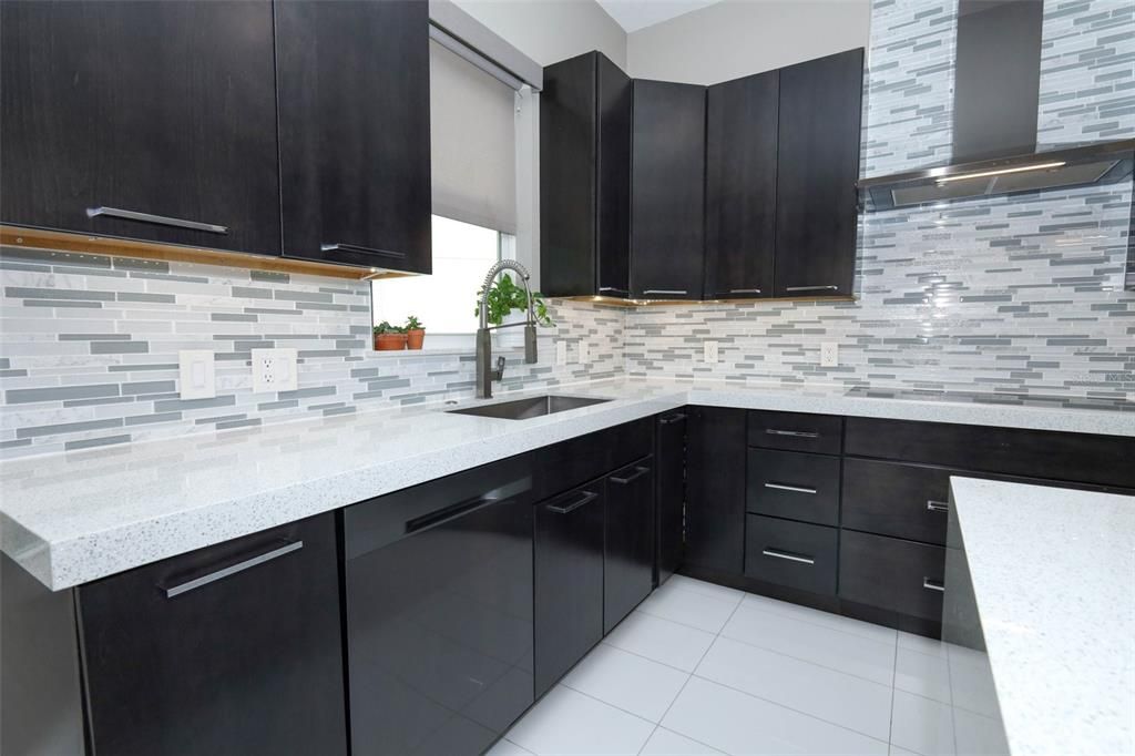 Active With Contract: $575,000 (4 beds, 2 baths, 2290 Square Feet)