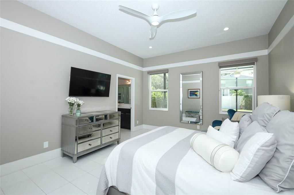 Active With Contract: $575,000 (4 beds, 2 baths, 2290 Square Feet)