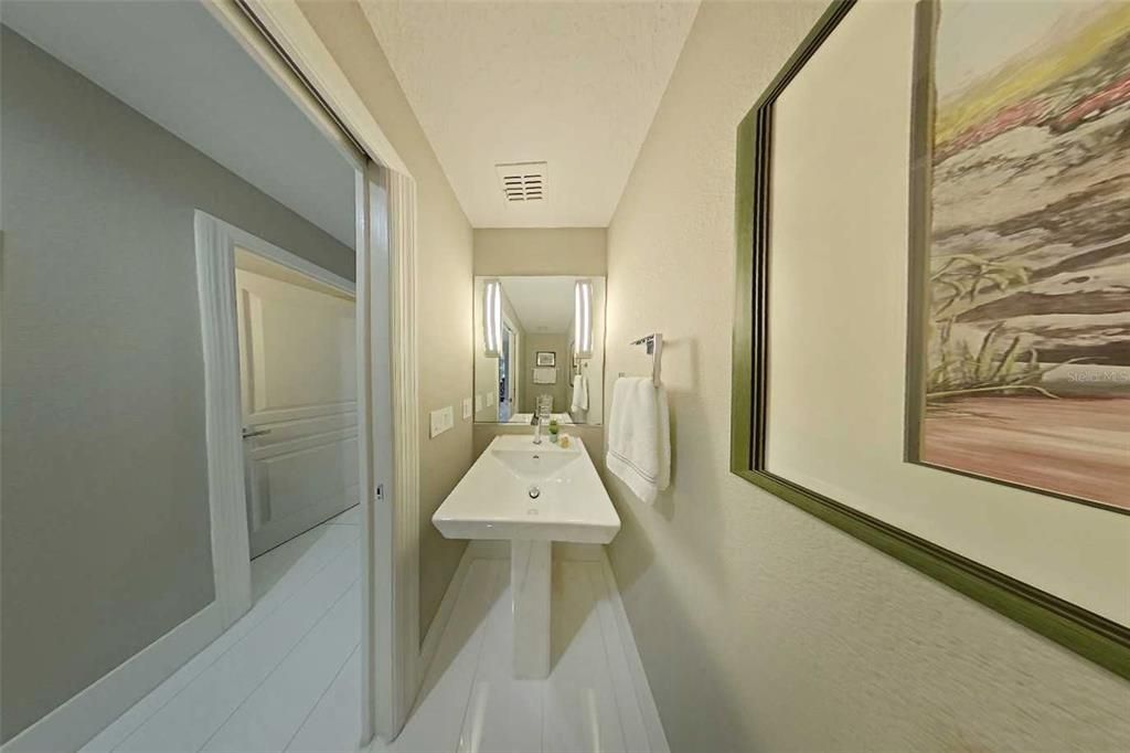 Active With Contract: $575,000 (4 beds, 2 baths, 2290 Square Feet)