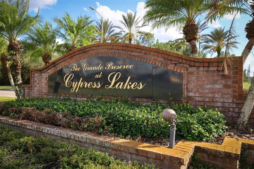 Active With Contract: $575,000 (4 beds, 2 baths, 2290 Square Feet)