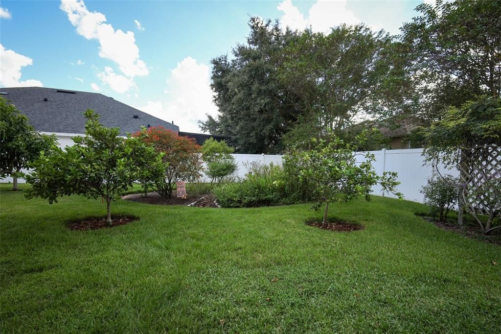 Active With Contract: $575,000 (4 beds, 2 baths, 2290 Square Feet)