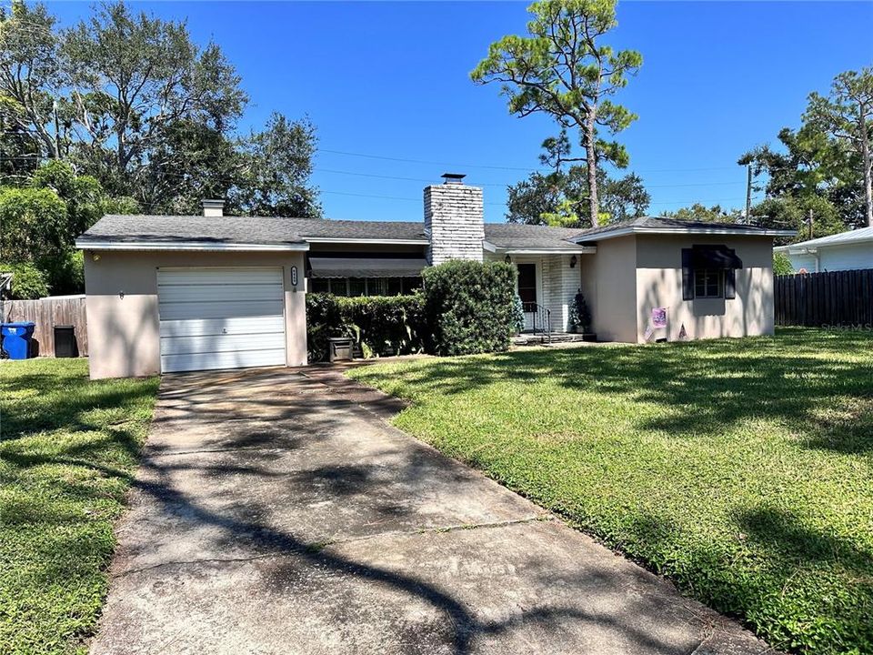 Под контрактом: $369,000 (2 спален, 1 ванн, 1265 Квадратных фут)