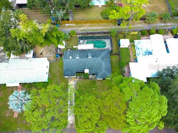 Под контрактом: $369,000 (2 спален, 1 ванн, 1265 Квадратных фут)