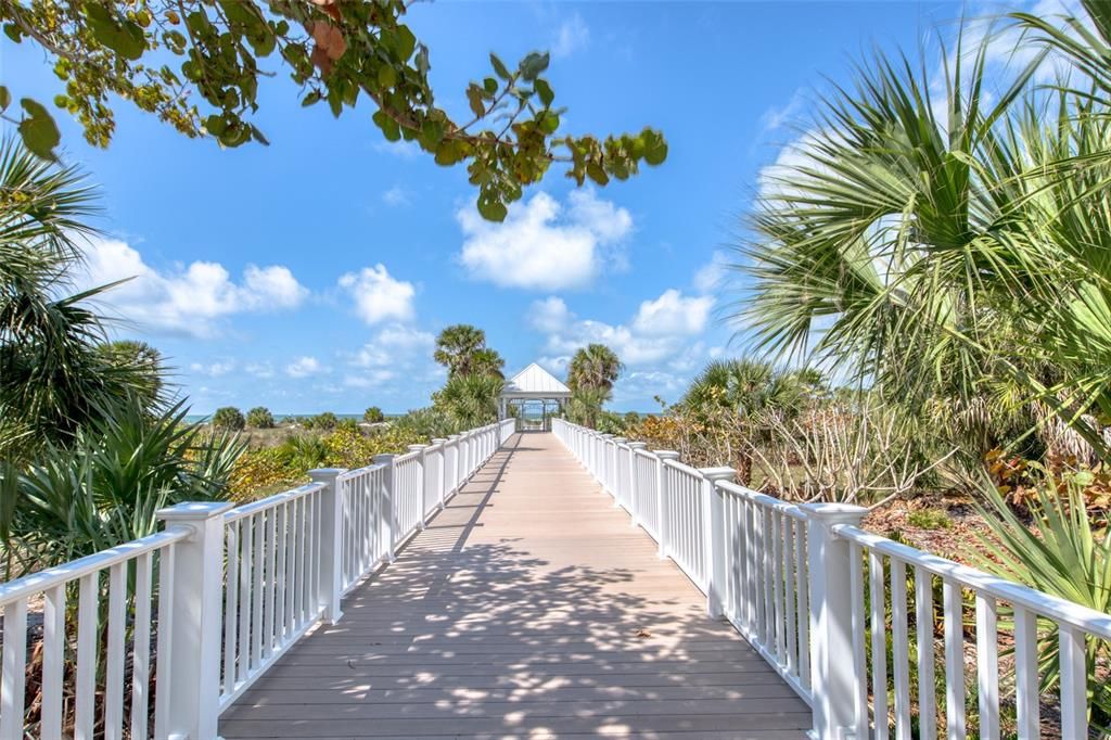 合同活跃: $2,450,000 (3 贝兹, 3 浴室, 2521 平方英尺)