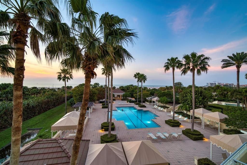 合同活跃: $2,450,000 (3 贝兹, 3 浴室, 2521 平方英尺)