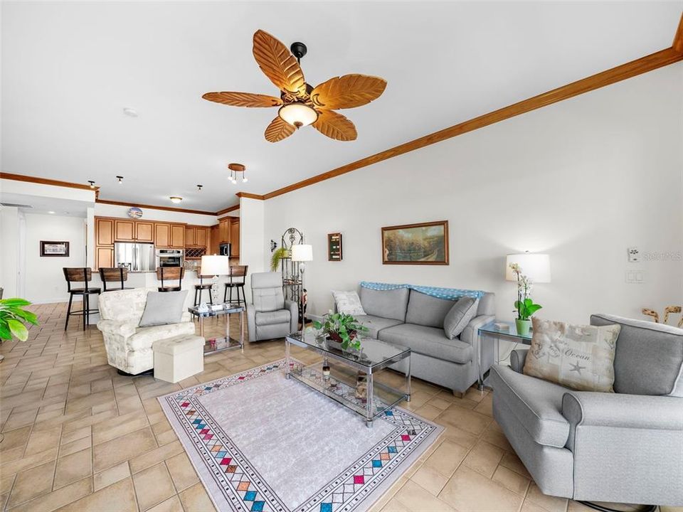 Под контрактом: $625,000 (2 спален, 2 ванн, 1688 Квадратных фут)