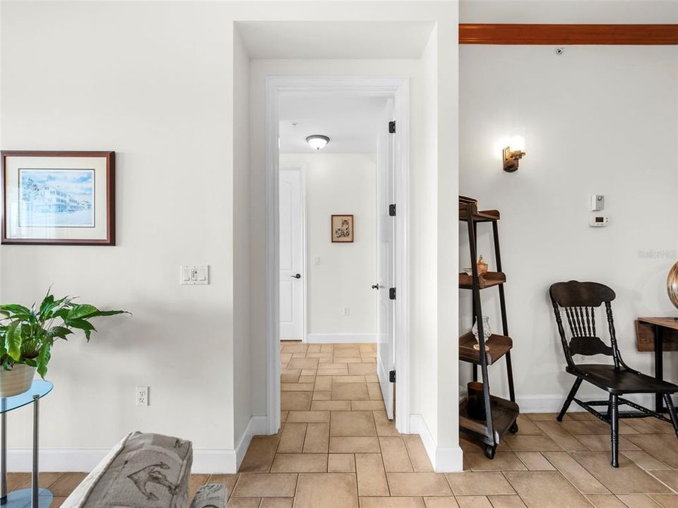 Под контрактом: $625,000 (2 спален, 2 ванн, 1688 Квадратных фут)