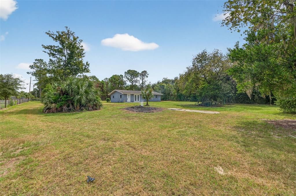 Active With Contract: $349,900 (2 beds, 1 baths, 1056 Square Feet)