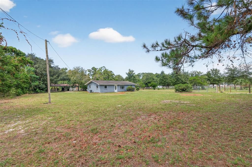 Active With Contract: $349,900 (2 beds, 1 baths, 1056 Square Feet)