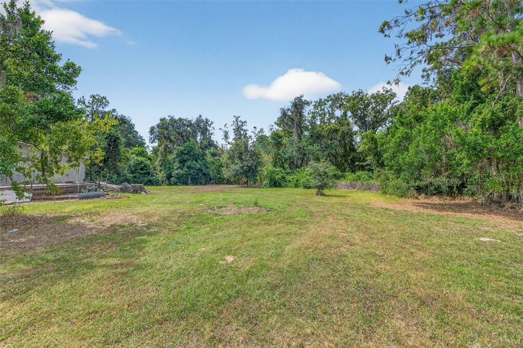 Active With Contract: $349,900 (2 beds, 1 baths, 1056 Square Feet)