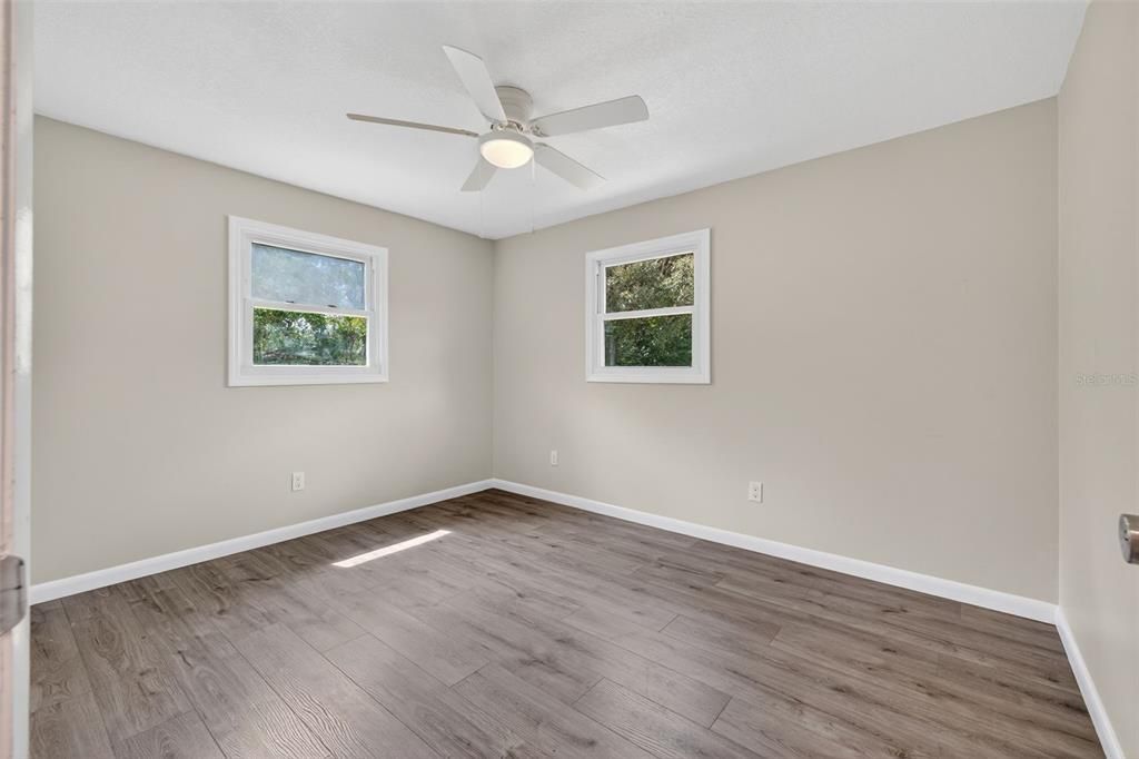 Active With Contract: $349,900 (2 beds, 1 baths, 1056 Square Feet)