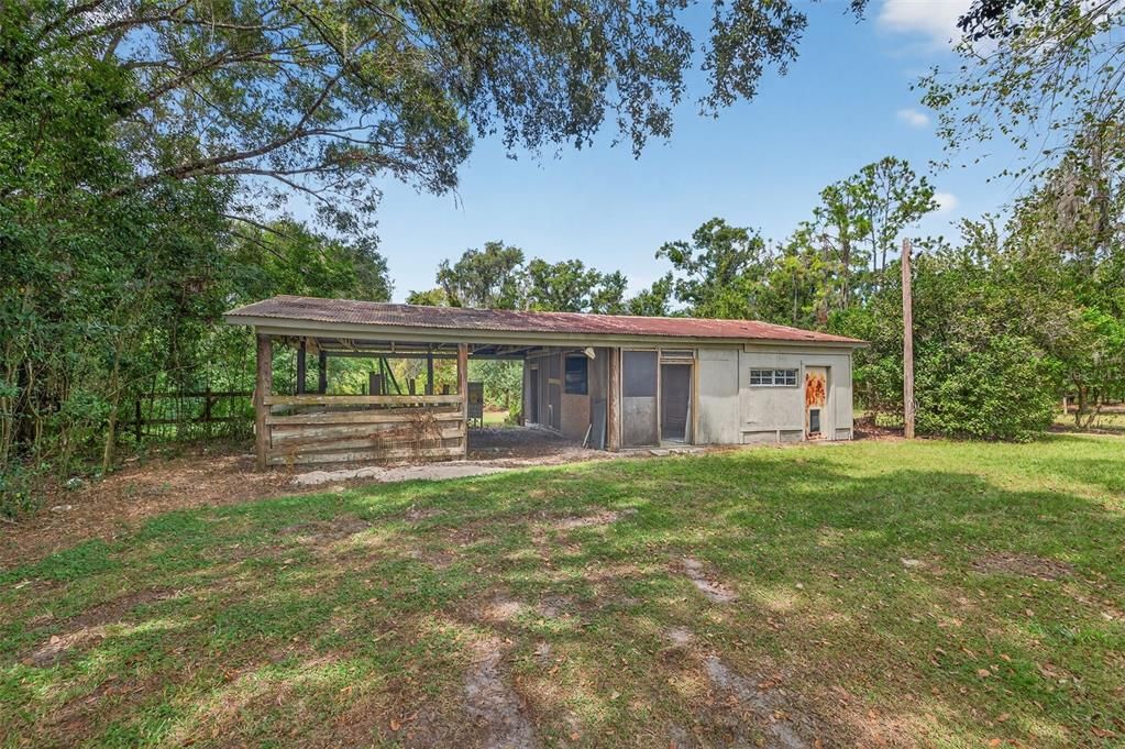 Active With Contract: $349,900 (2 beds, 1 baths, 1056 Square Feet)