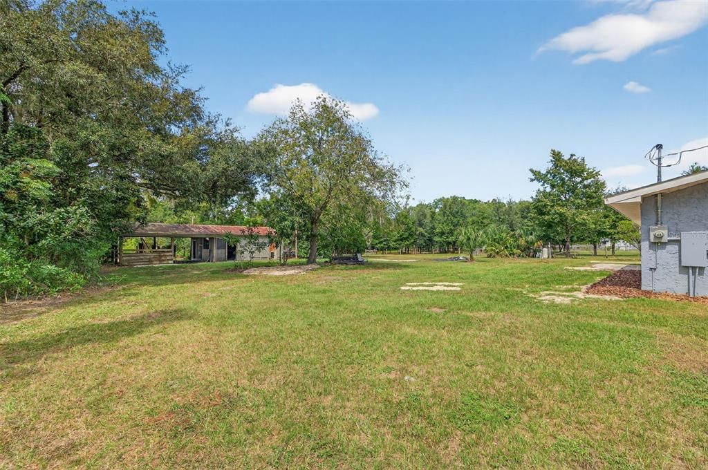 Active With Contract: $349,900 (2 beds, 1 baths, 1056 Square Feet)