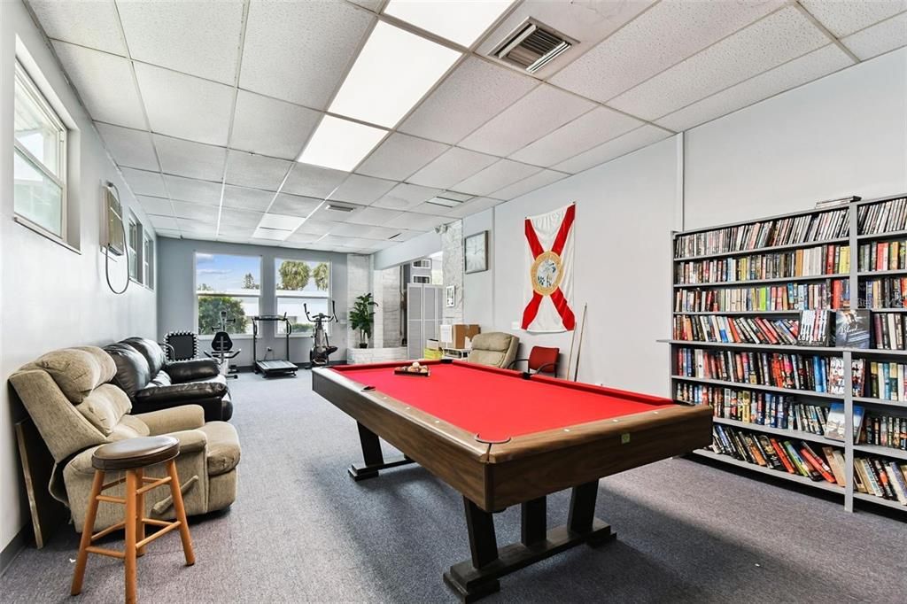 待售: $114,999 (1 贝兹, 1 浴室, 621 平方英尺)