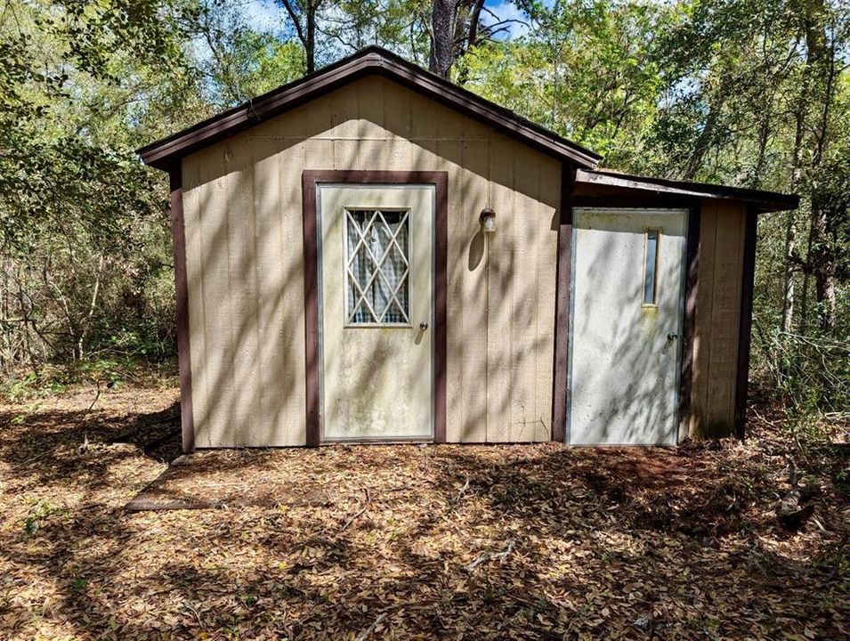 最近售出: $85,000 (2 贝兹, 1 浴室, 828 平方英尺)