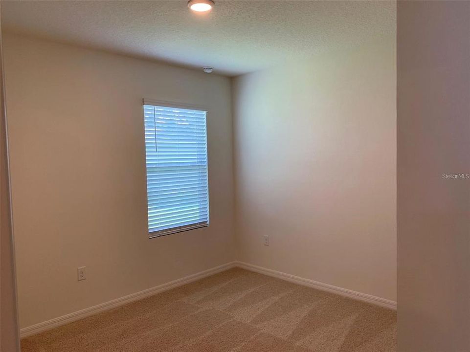 For Rent: $2,300 (4 beds, 2 baths, 1865 Square Feet)