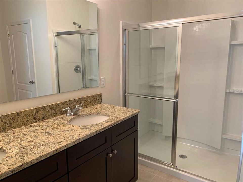 For Rent: $2,300 (4 beds, 2 baths, 1865 Square Feet)