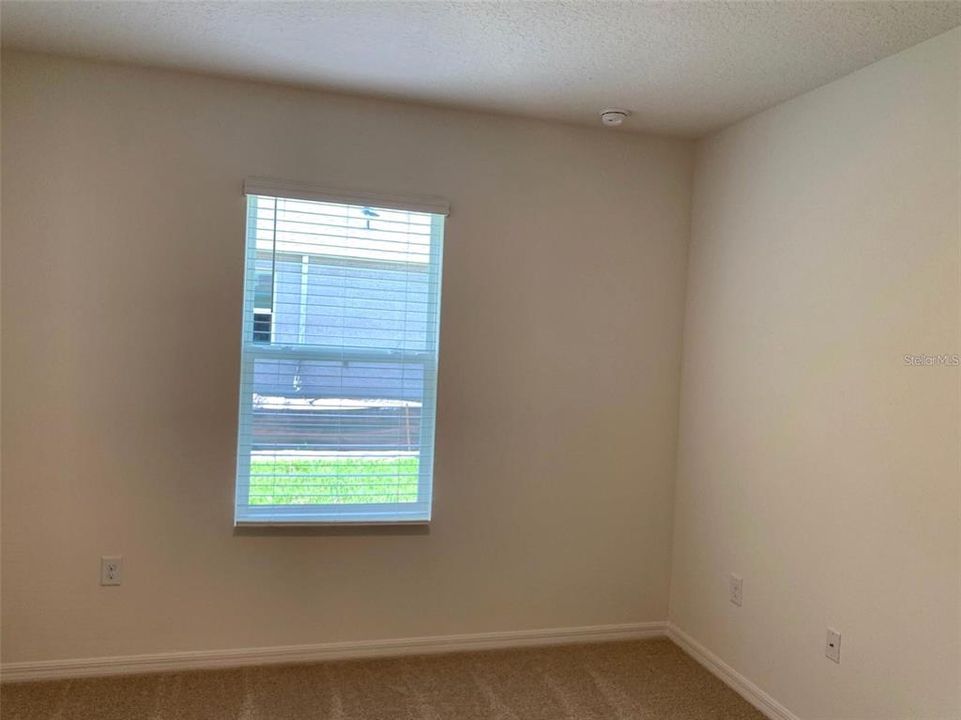 For Rent: $2,300 (4 beds, 2 baths, 1865 Square Feet)