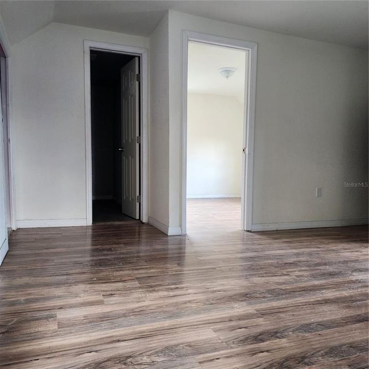 Active With Contract: $1,450 (2 beds, 1 baths, 576 Square Feet)