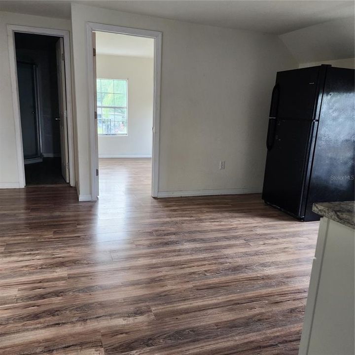 Active With Contract: $1,450 (2 beds, 1 baths, 576 Square Feet)